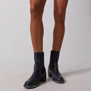 Free People Essential Chelsea Boots